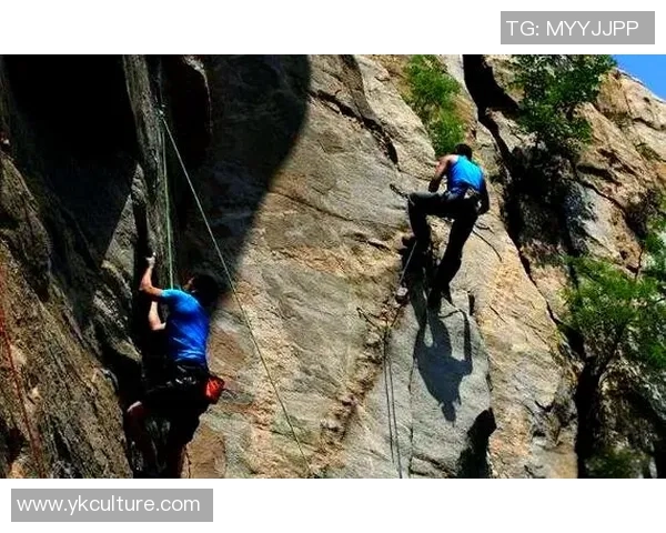 攀岩新手必读：从力量训练到技巧提升的全面入门指南