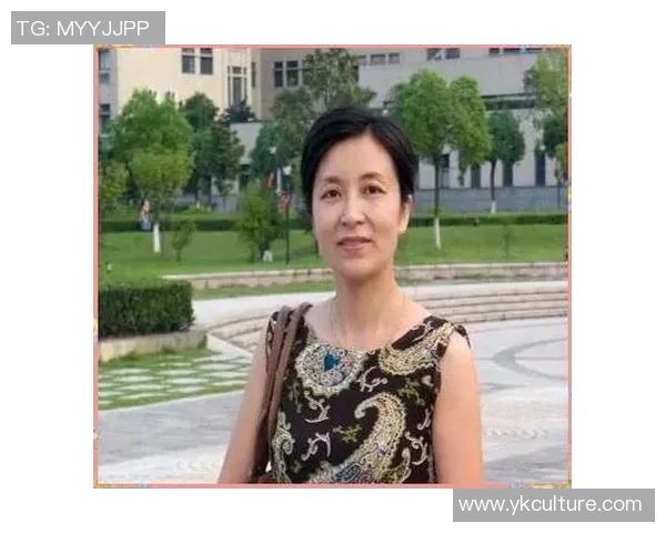 杨敏独家分享篮球心得与技巧助你提升球技的全面指南 杨敏独家分享篮球心得与技巧助你提升球技的全面指南