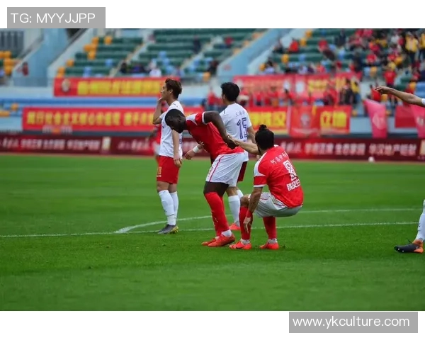 梅县铁汉迎战武汉卓尔争夺中甲联赛重要积分的激烈对决