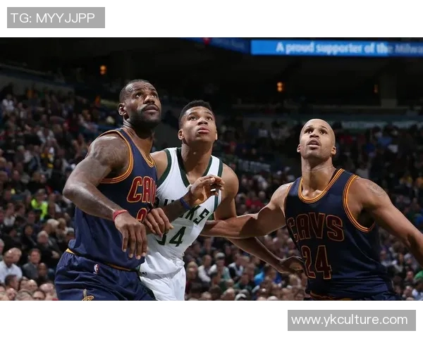 火箭队与雄鹿队激战正酣精彩直播尽在眼前不容错过 火箭队与雄鹿队激战正酣精彩直播尽在眼前不容错过