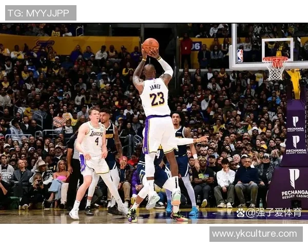 湖人掘金季后赛第二场激战回顾球星对决引发的精彩瞬间与战术分析