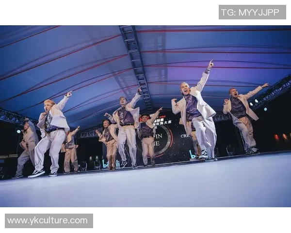 重庆飞盘队在世界街舞大赛中以73分稳居积分榜首位