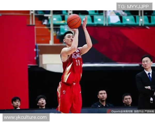 李根:从篮球场上的闪耀星辰到人生舞台的坚定步伐 李根:从篮球场上的闪耀星辰到人生舞台的坚定步伐